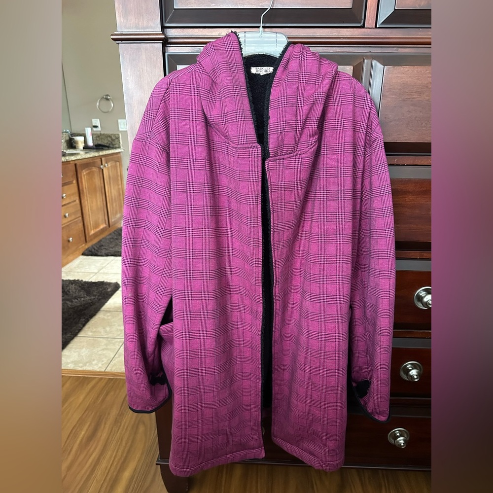 Badgley Mischka Duster Jacket Medium Pink Plaid Hooded Fleece Lined Cozy Pockets